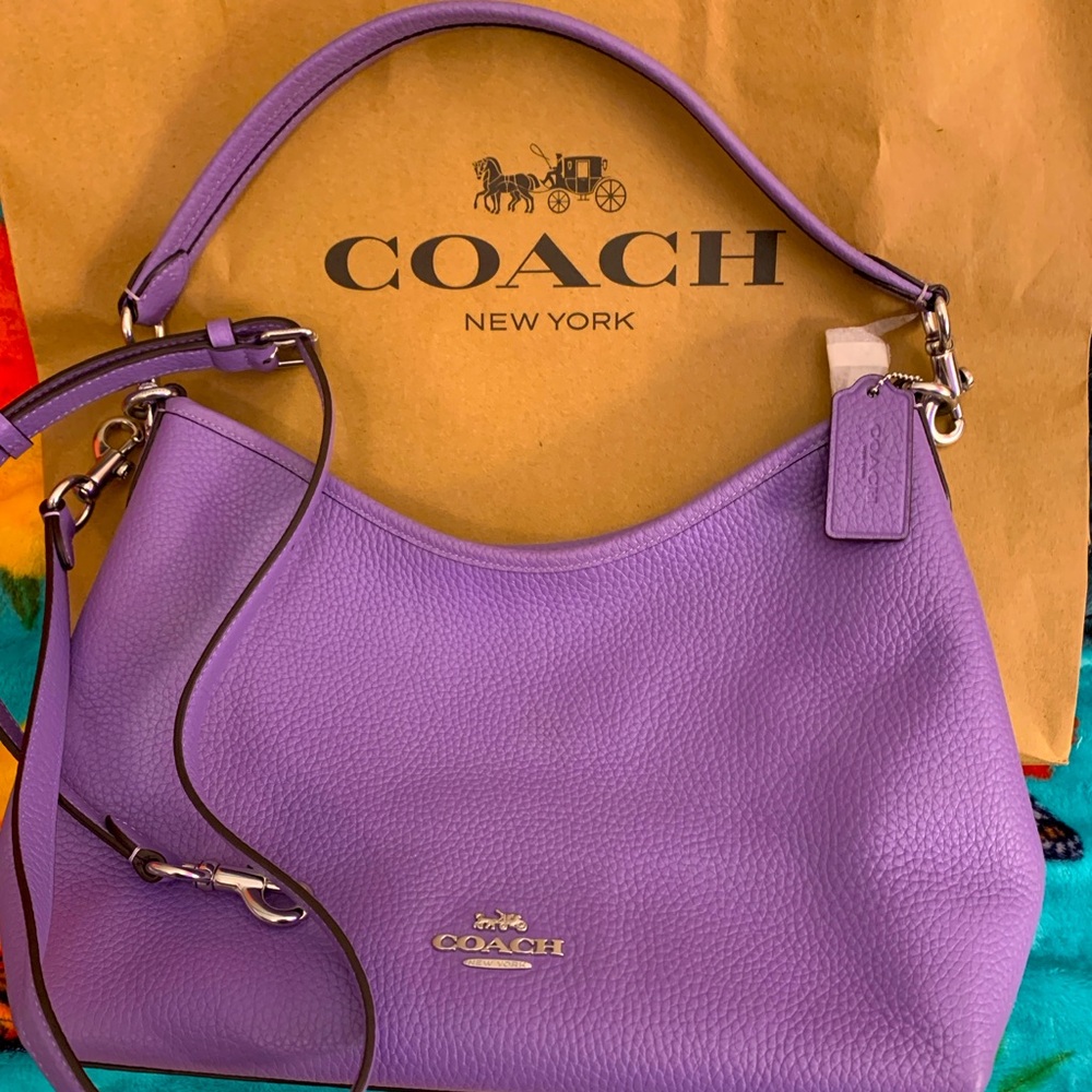 Coach Purple Leather Shoulder Bag or Crossbody NWOT
GORGEOUS COLOR, ADJUSTABLE